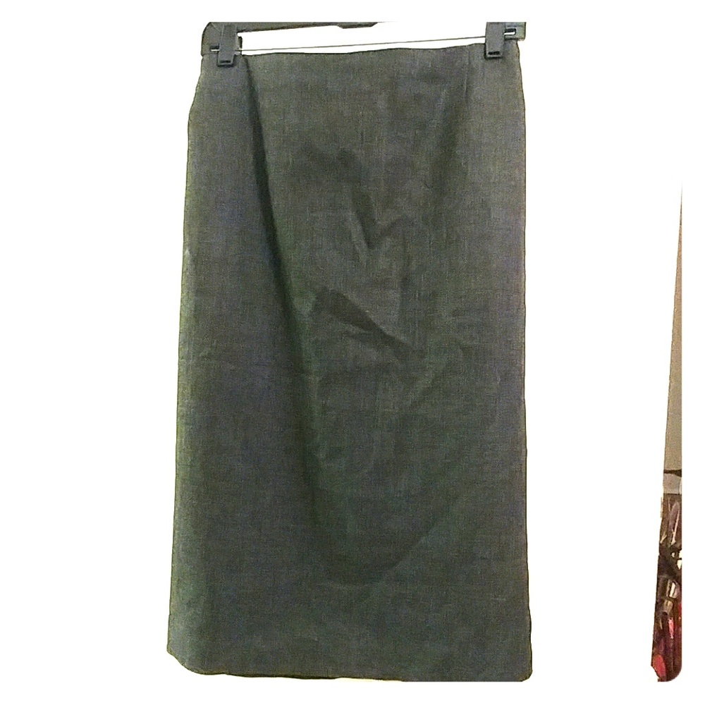 Gray pencil skirt